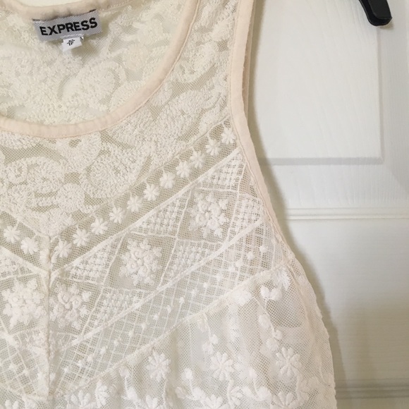 Lace flowy tank top - Picture 4 of 7